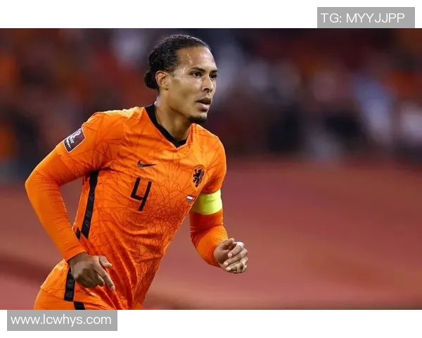 千禧年足球球星风采盘点:崛起与辉煌的黄金一代球员 千禧年足球球星风采盘点:崛起与辉煌的黄金一代球员