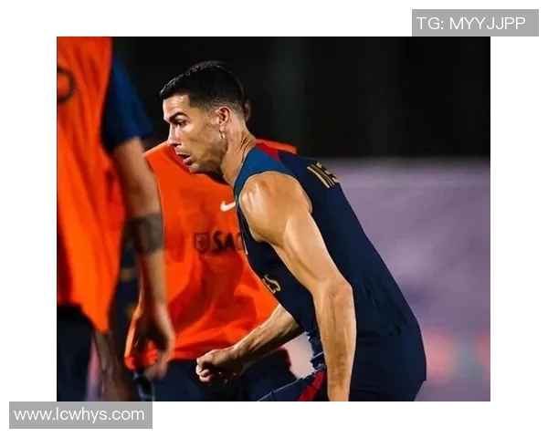 摩洛哥足球传奇球星回顾与成就分析 发展与影响力探讨