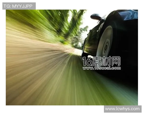 法国球星飙车飞驰至足球场 引爆全场热情瞬间 法国球星飙车飞驰至足球场 引爆全场热情瞬间